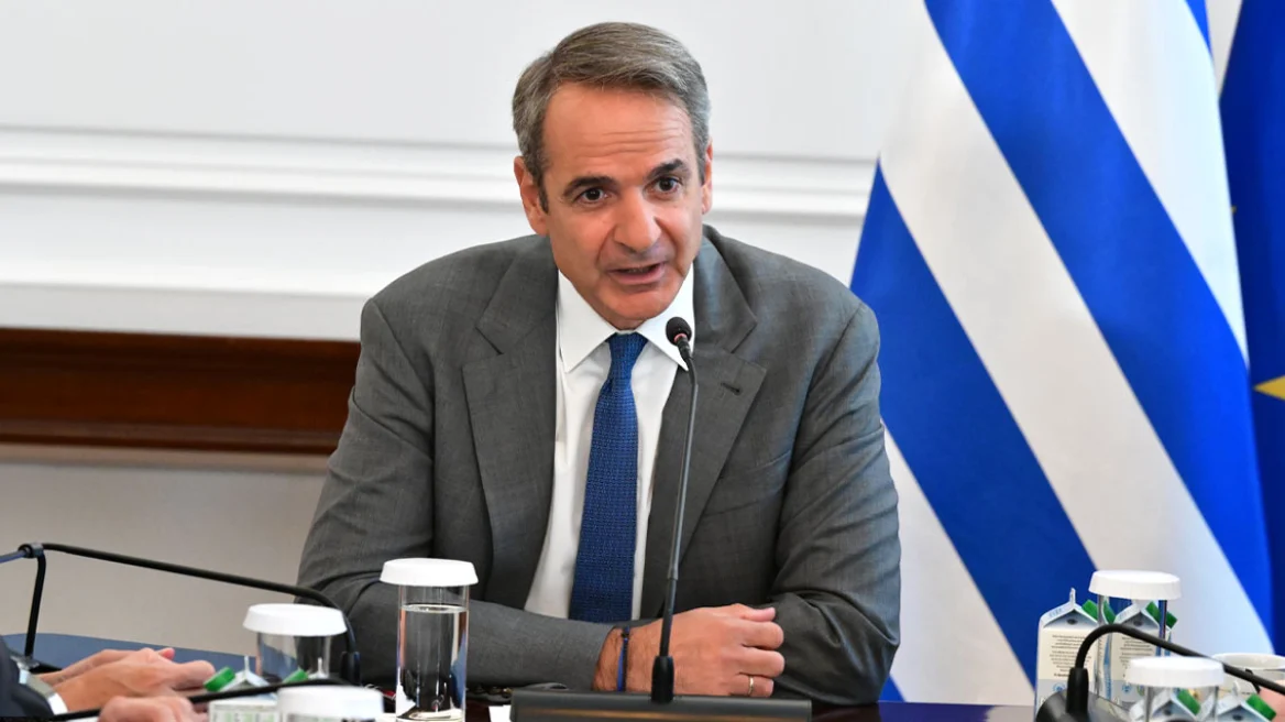 Πολιτικό restart Μητσοτάκη με το βλέμμα στη ΔΕΘ: Στο φώτο φίνις το «Ελλάδα 2.0»