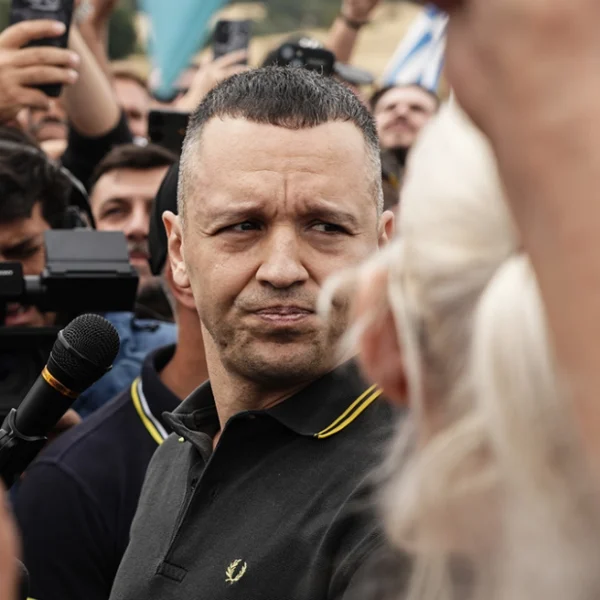 Κασιδιάρης: Η «Συμμαχία Ελλήνων», το θεσμικό πλαίσιο και η μάχη για την επιστροφή στην κάλπη