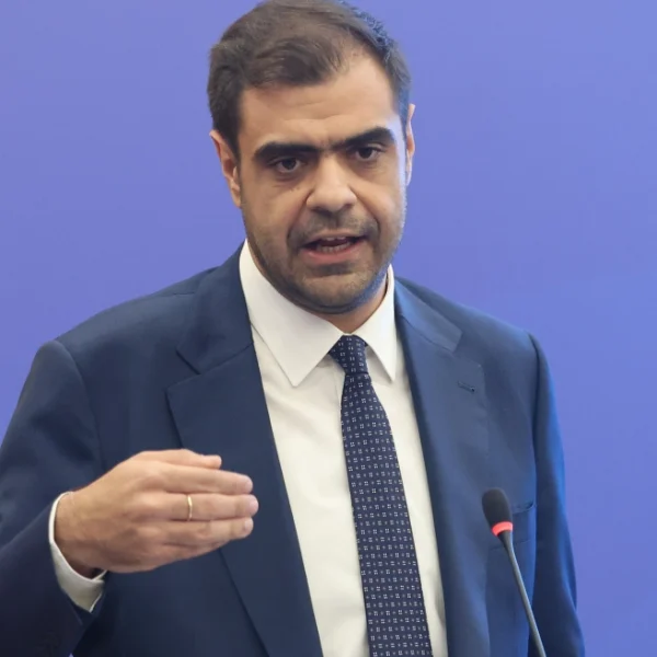 Μαρινάκη