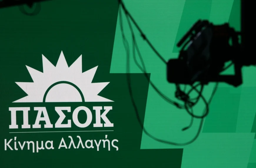 Νέα ένταση στο ΠΑΣΟΚ μετά τη δήλωση Πάνα για συνεργασία με το κόμμα Τσίπρα: Στο μικροσκόπιο οι νέες δημοσκοπήσεις