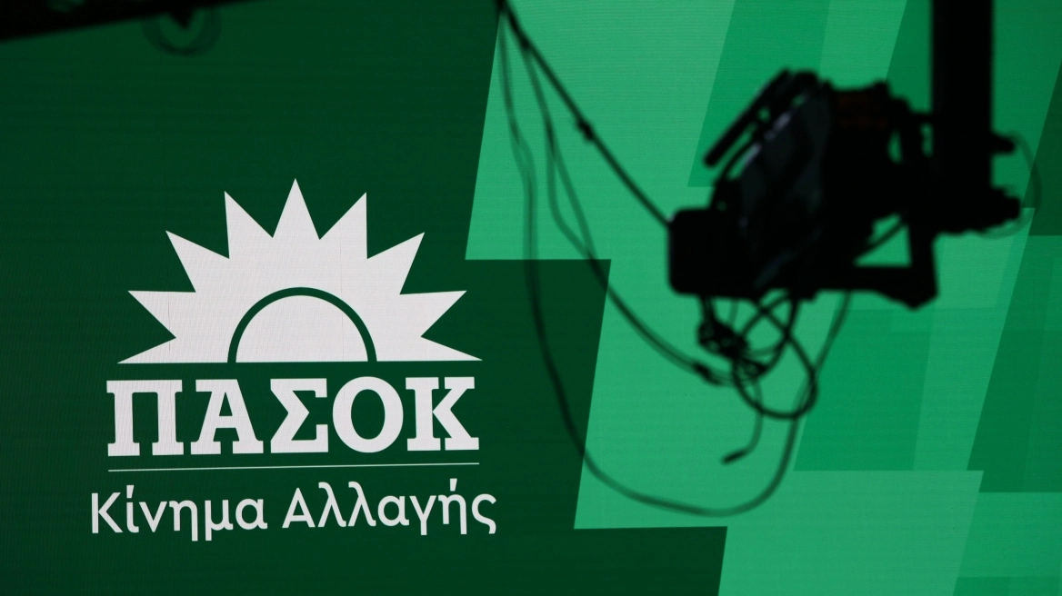 Νέα ένταση στο ΠΑΣΟΚ μετά τη δήλωση Πάνα για συνεργασία με το κόμμα Τσίπρα: Στο μικροσκόπιο οι νέες δημοσκοπήσεις