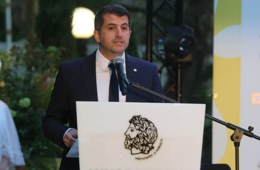 Δήμος Κηφισιάς: Έως 3.000 ευρώ για κάθε γέννηση και απαλλαγή από τα δημοτικά τέλη για ένα έτος, ποιοι οι δικαιούχοι