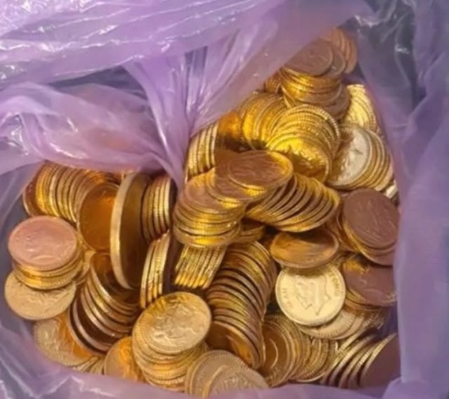 Απάτη στο Μαρούσι: Έπεισαν 89χρονη να αποκαλύψει κρυψώνα με λίρες και 20.000 ευρώ