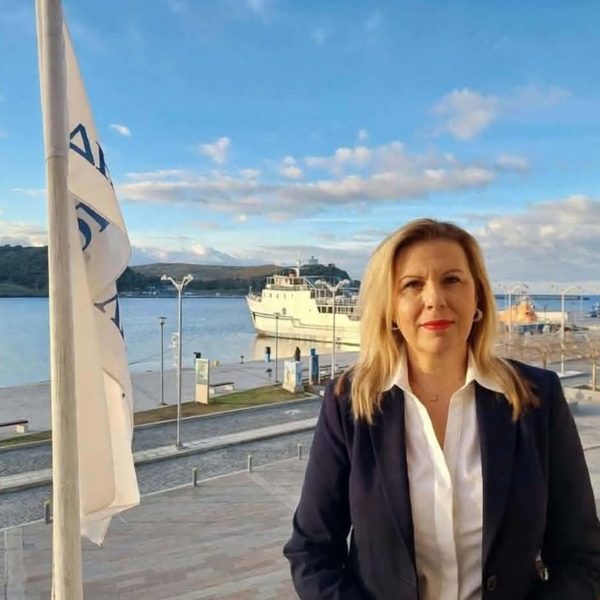 Ελεονώρα Γεώργα: «Τρία χρόνια μαζί. Και συνεχίζουμε»: Το μήνυμα της Δημάρχου Λήμνου στους πολίτες