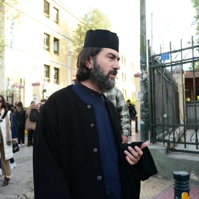 Κιβωτός του Κόσμου: Ομόφωνα αθώος ο πατέρας Αντώνιος στη δίκη των Ιωαννίνων: Αθωώθηκαν και οι δύο συγκατηγορούμενοί του