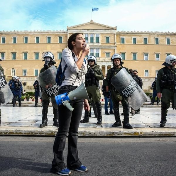 Κινητοποιήσεις: Σε επιφυλακή η κυβέρνηση: Η σύσκεψη Μητσοτάκη με Χρυσοχοΐδη και το μήνυμα «η Ελλάδα δεν θα γίνει Γαλλία»